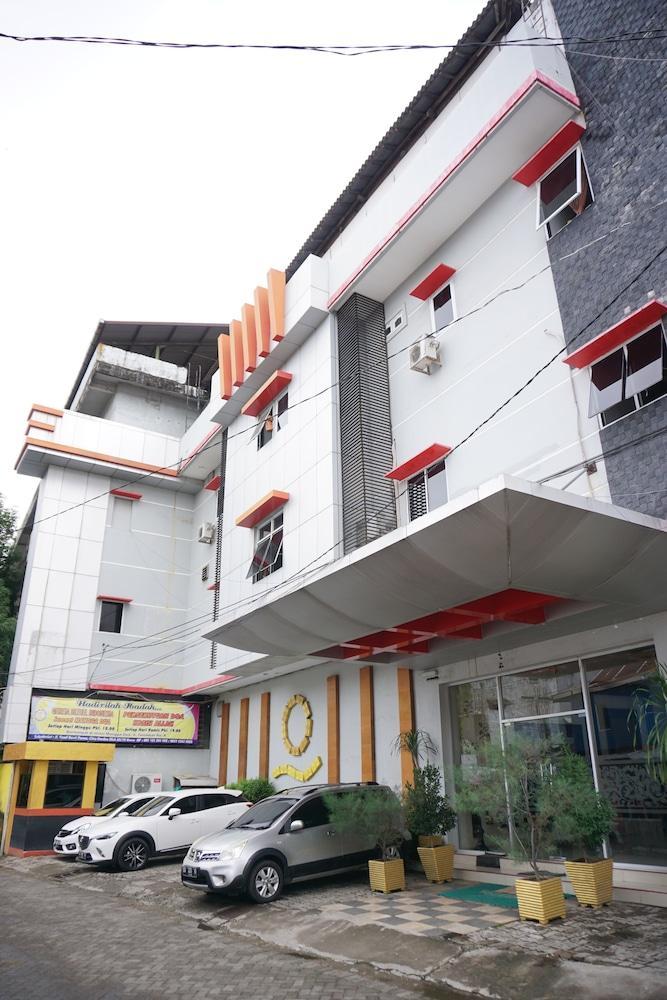 Hotel Mangga Dua Makasar Exteriér fotografie