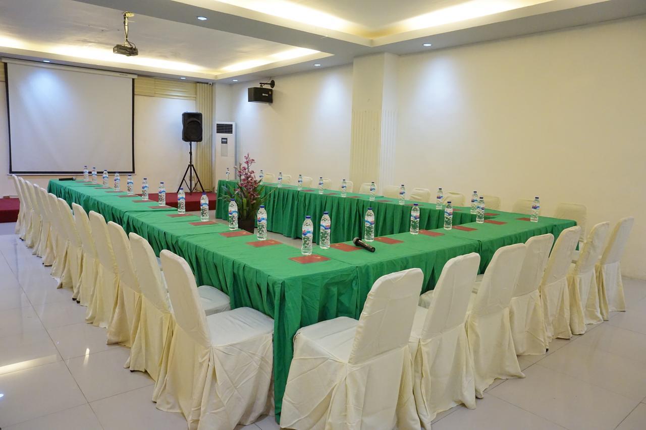Hotel Mangga Dua Makasar Exteriér fotografie