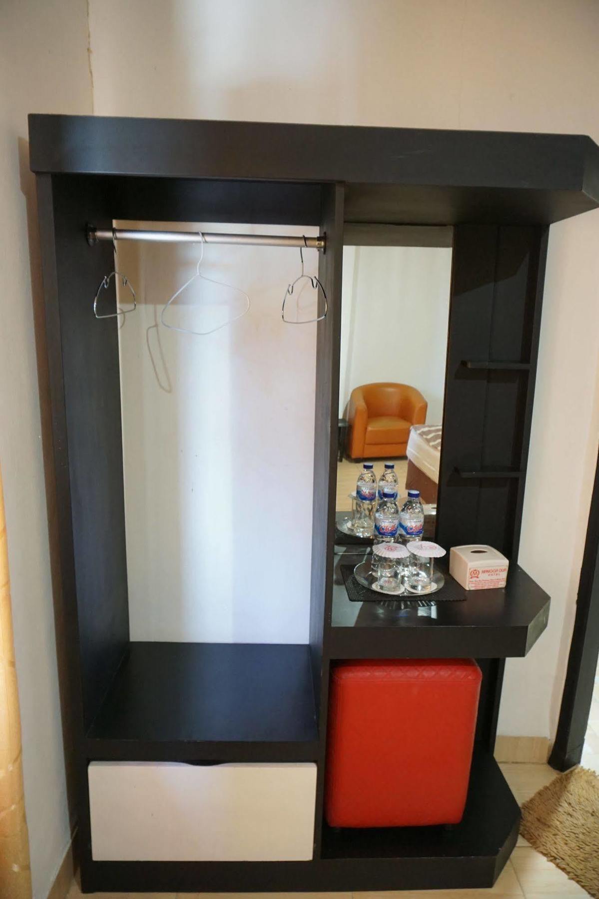 Hotel Mangga Dua Makasar Exteriér fotografie