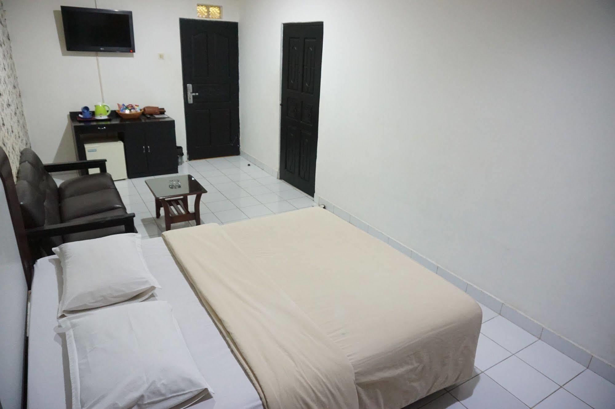 Hotel Mangga Dua Makasar Exteriér fotografie