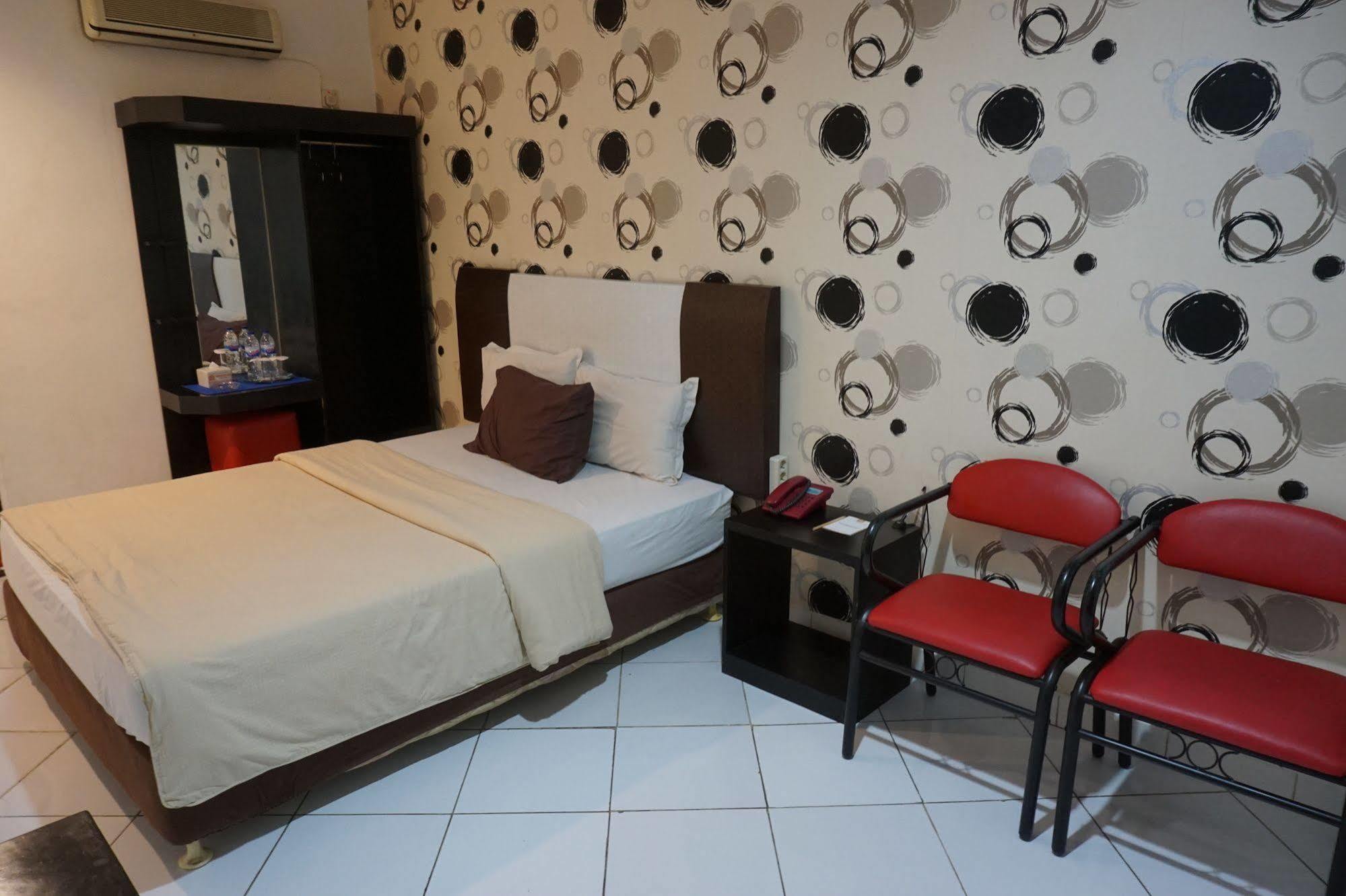 Hotel Mangga Dua Makasar Exteriér fotografie