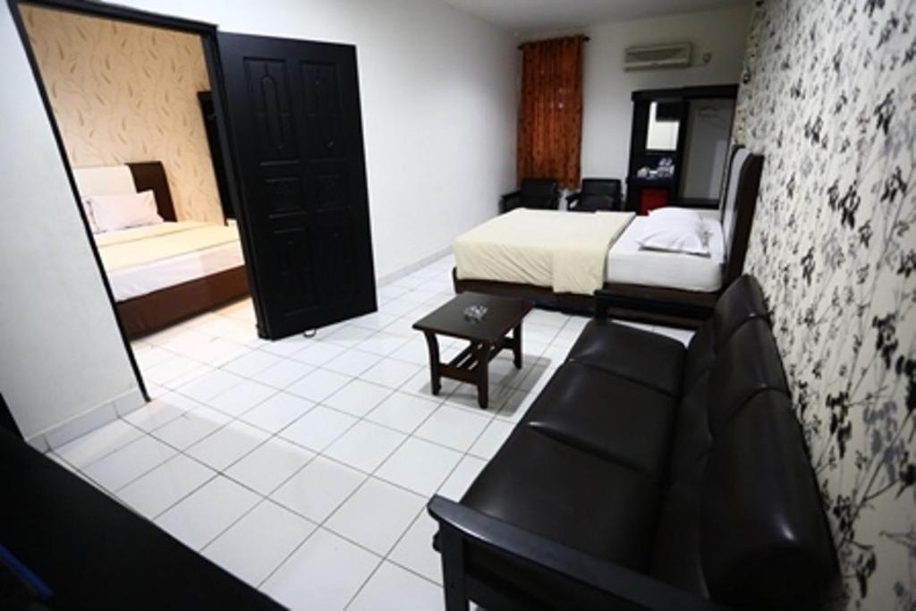 Hotel Mangga Dua Makasar Exteriér fotografie